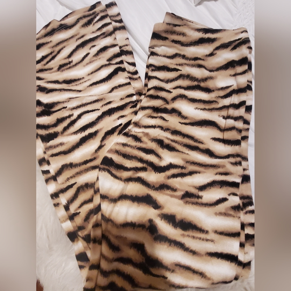 Slight Flare Fitted Zebra Print Pants Soft